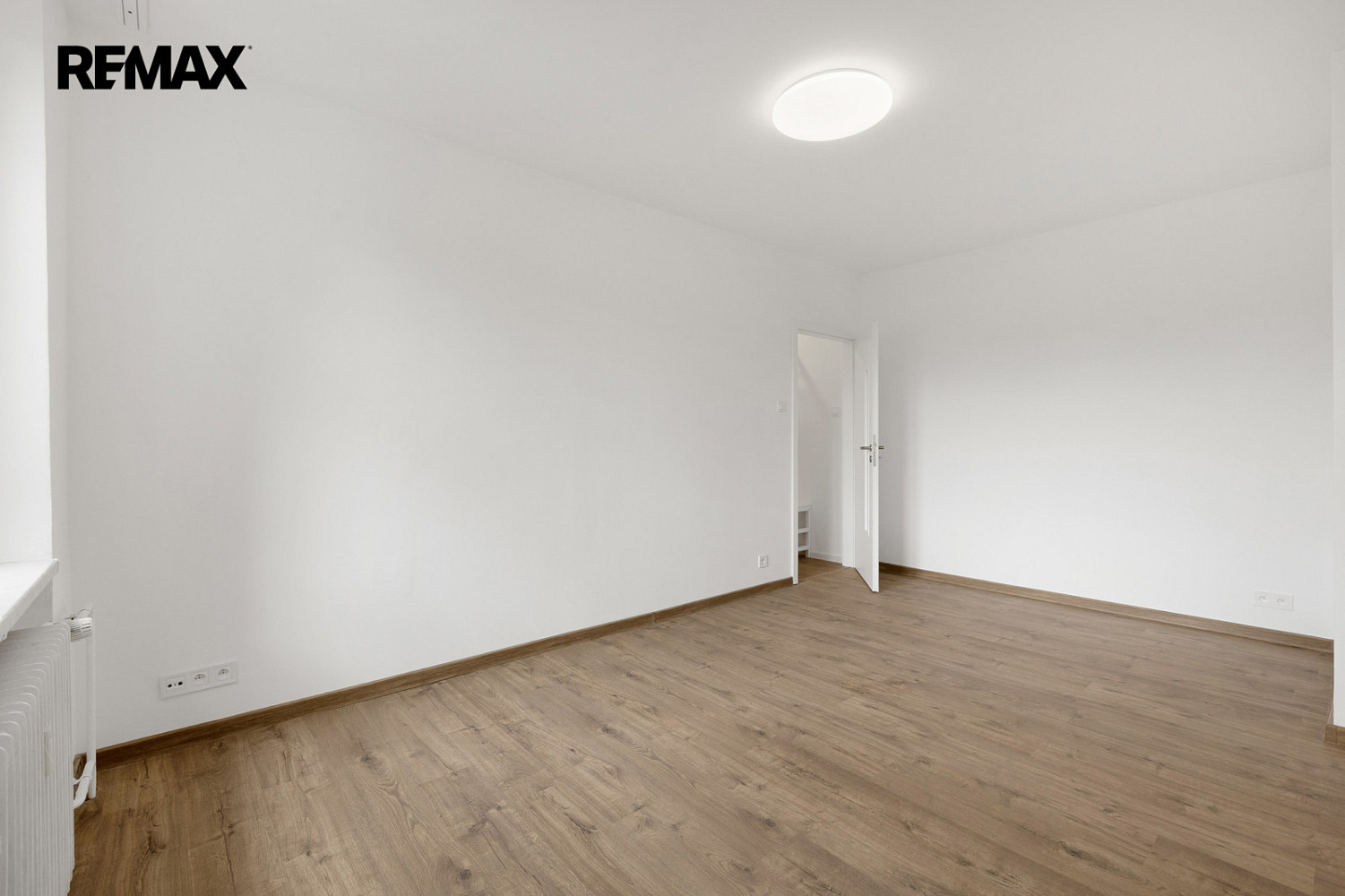 Pronájem bytu 2+kk 53 m² — photo 2