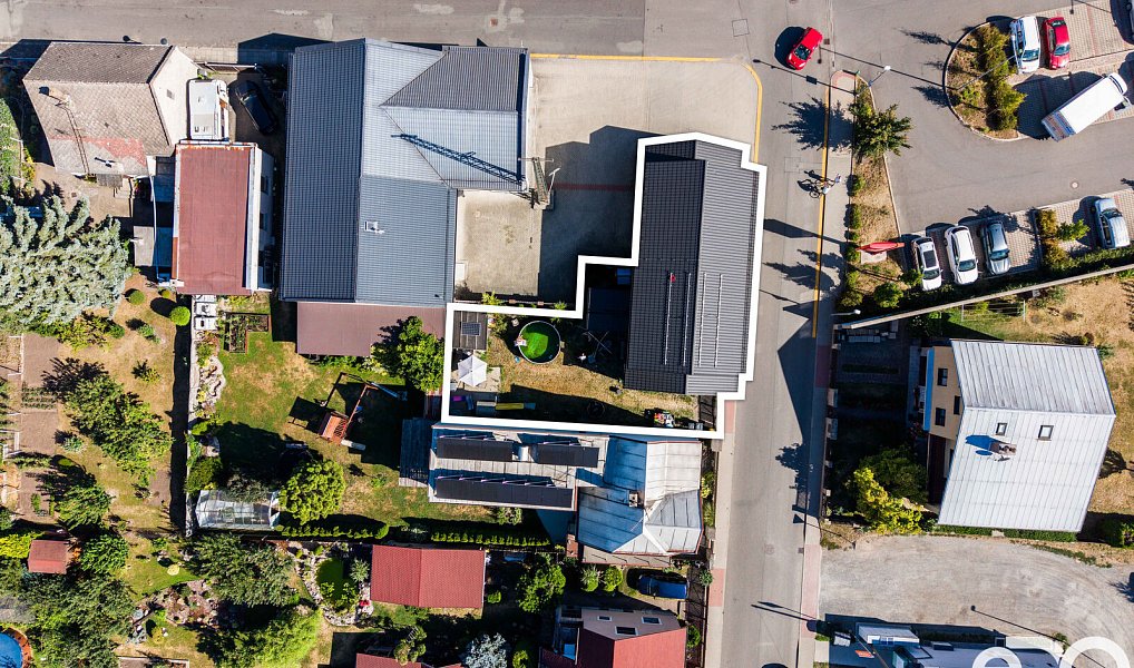 Prodej domu 213 m² s pozemkem 366 m², Dobrovice – náhled fotky 15