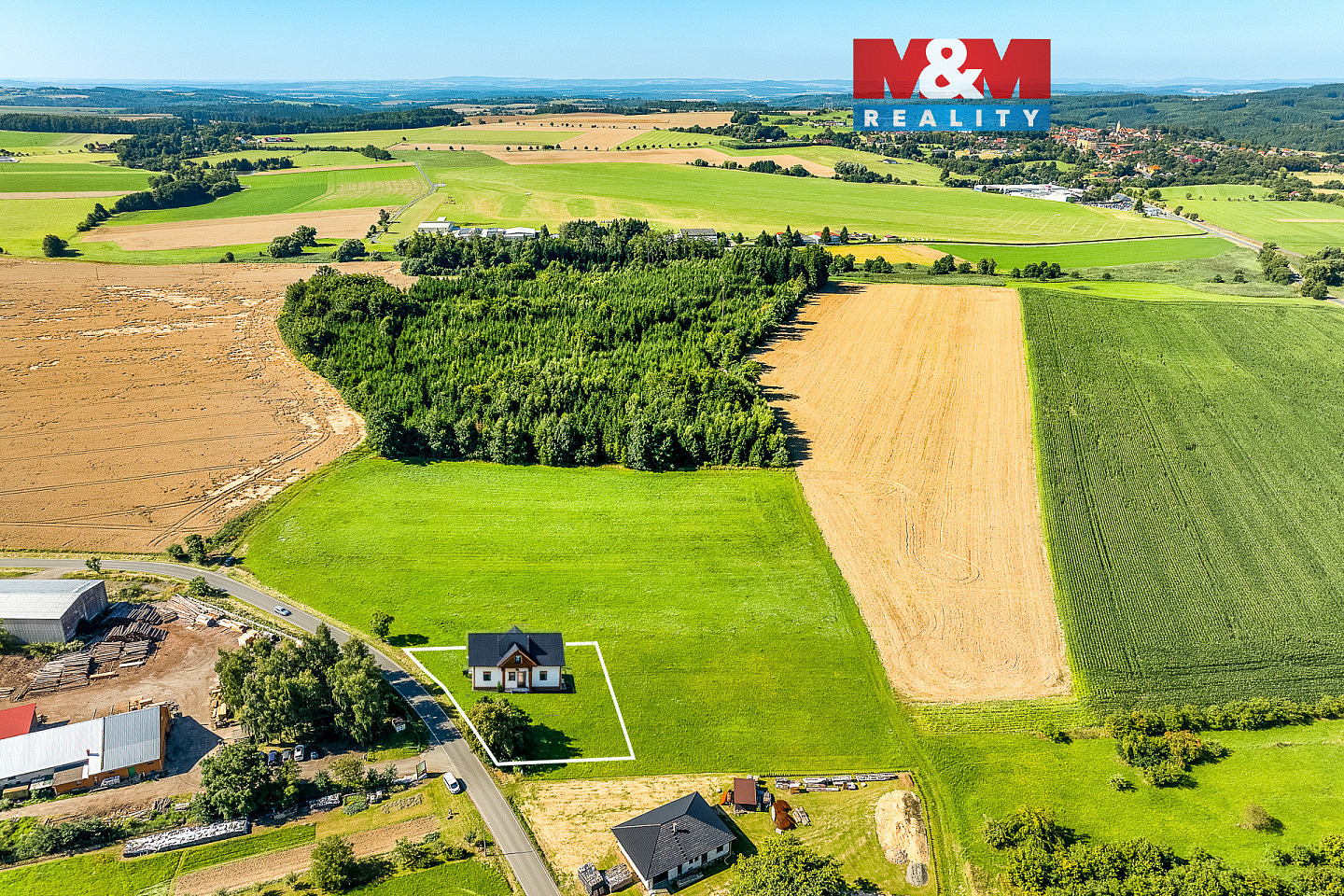 Prodej stavebního pozemku 1 525 m²