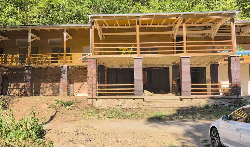 Prodej nájemního domu, činžáku 540 m², Sentice – náhled fotky 2