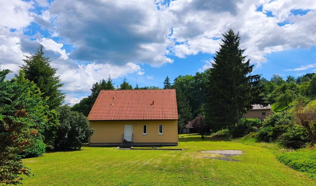Prodej domu 100 m² s pozemkem 2 086 m², Vlastislav – náhled fotky 4