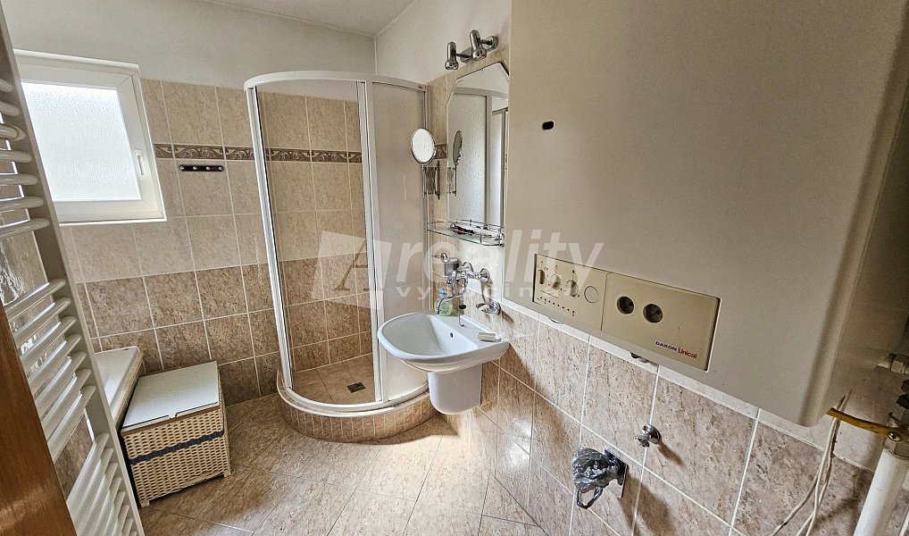 Prodej domu 282 m² s pozemkem 725 m², Kamenice – náhled fotky 25