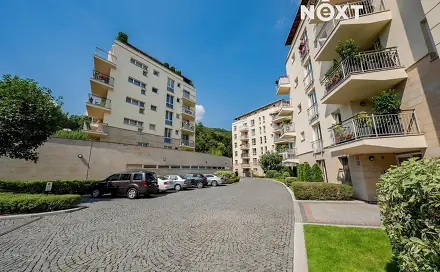 Pronájem kanceláře 351 m², Holečkova, Praha 5 - Smíchov
