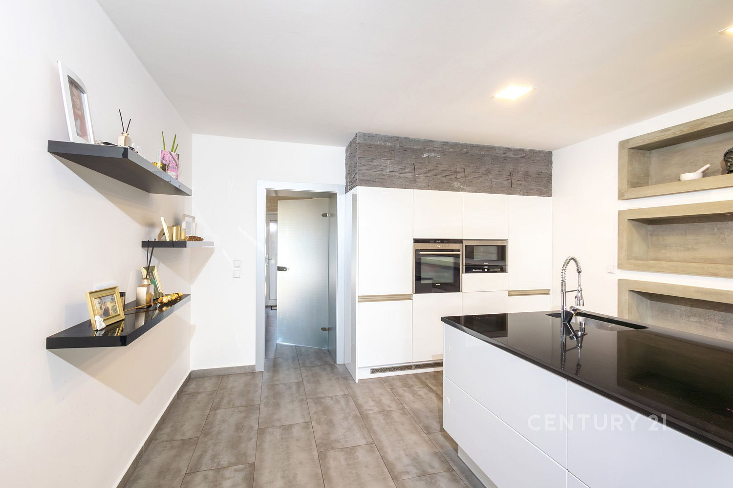 Prodej domu 181 m² s pozemkem 311 m² – fotografie 4