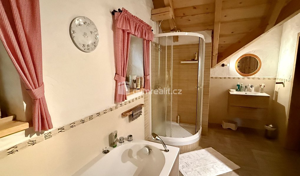 Prodej domu 300 m² s pozemkem 1 292 m², Železná Ruda – náhled fotky 29