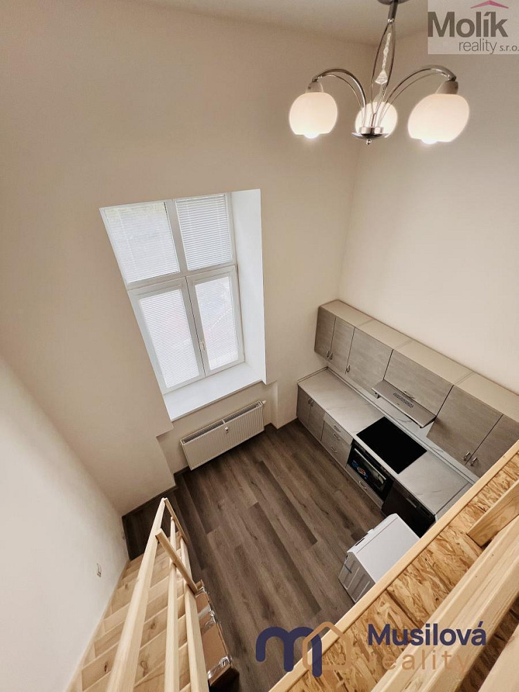Pronájem bytu 2+kk 57 m² – fotografie 3