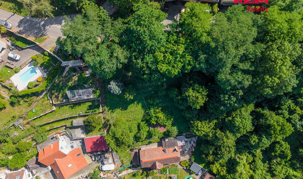 Prodej stavebního pozemku 1 176 m², Roztoky – náhled fotky 2