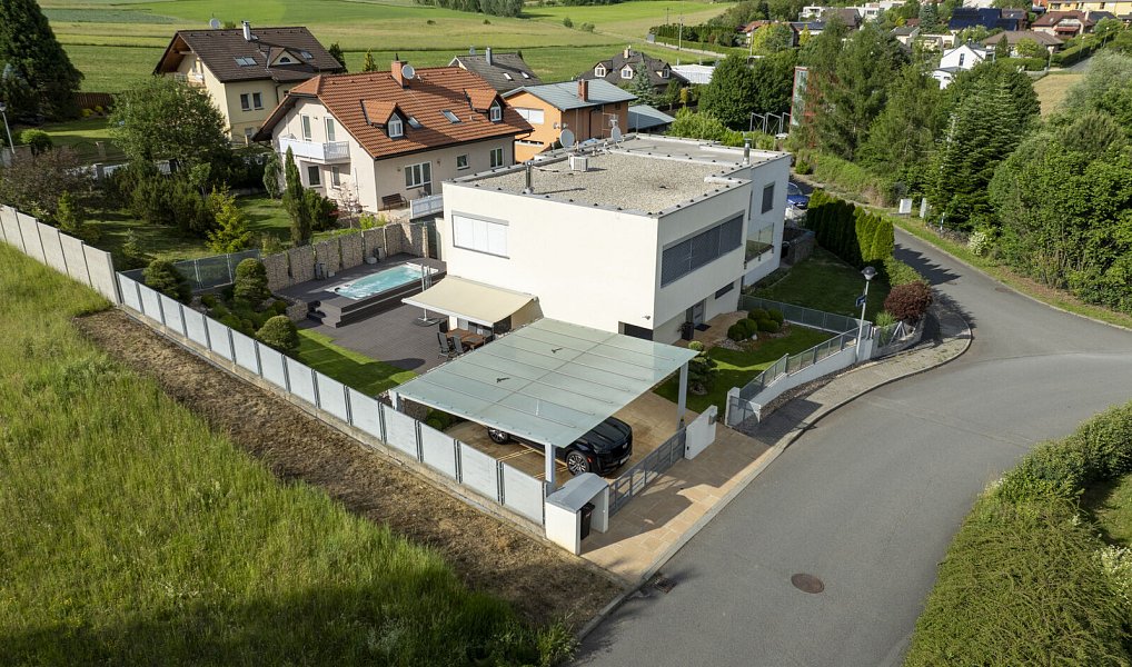 Prodej domu 155 m² s pozemkem 447 m², Zlín – náhled fotky 3