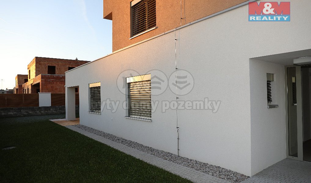 Prodej domu 233 m² s pozemkem 734 m², Klatovy – náhled fotky 12
