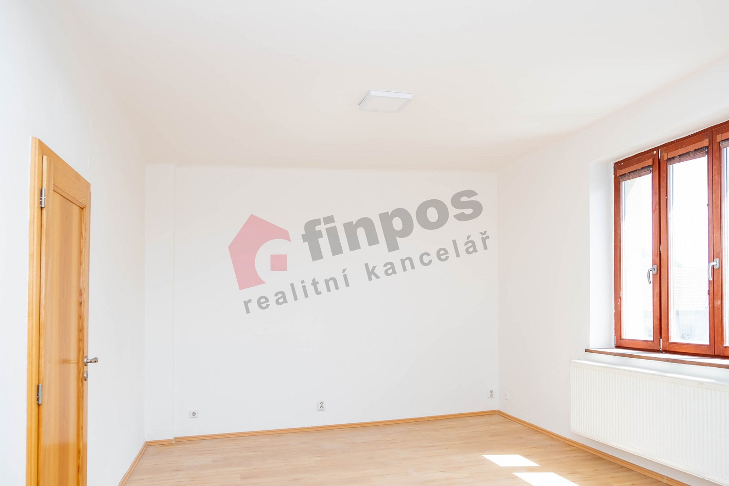 Pronájem bytu 2+kk 44 m² — photo 2