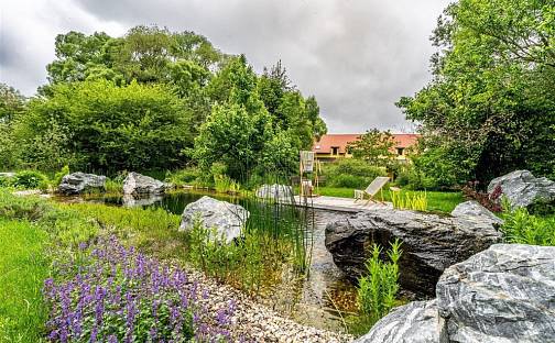 Prodej domu 420 m² s pozemkem 3 894 m², Bouzov, okres Olomouc