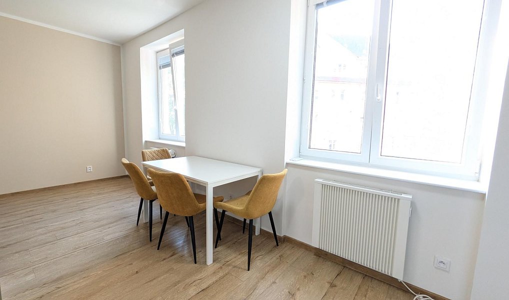 Pronájem bytu 2+kk 47 m², Aš – náhled fotky 4