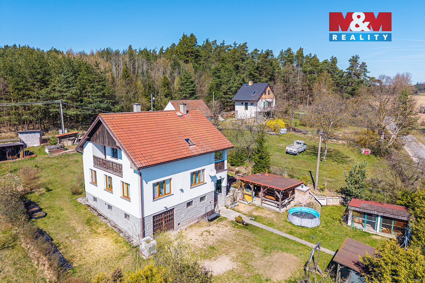 Prodej domu 214 m² s pozemkem 1 876 m² — photo 2