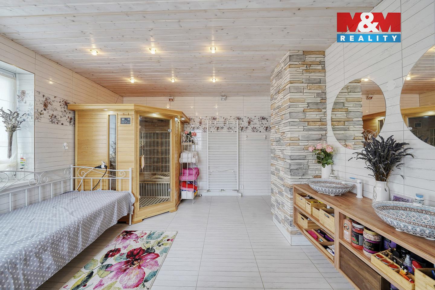 Prodej domu 359 m² s pozemkem 581 m² – pohled 2
