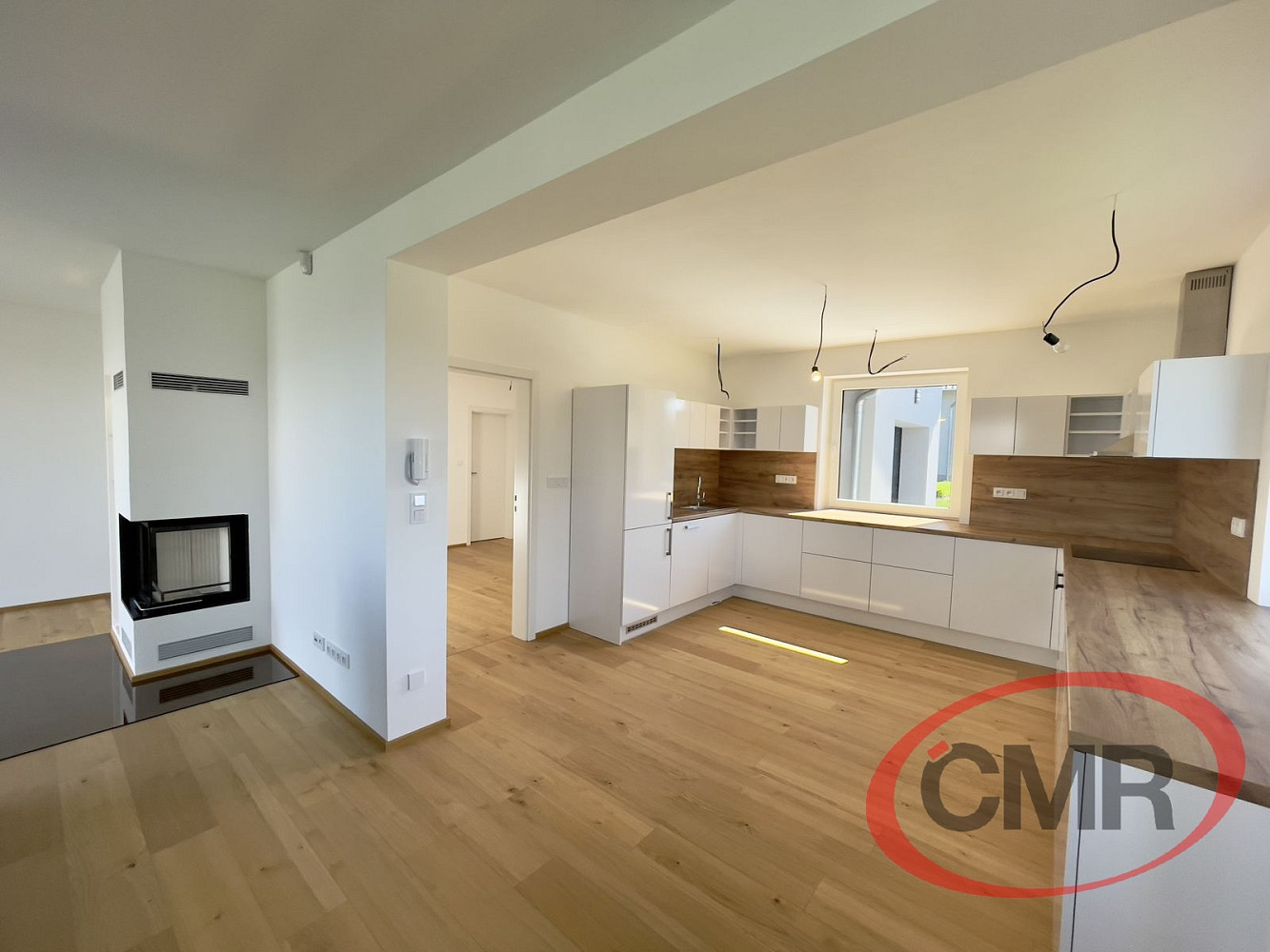 Prodej domu 183 m² s pozemkem 783 m² – fotografie 2