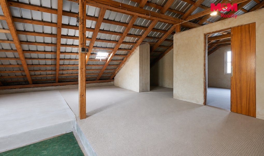 Prodej domu 260 m² s pozemkem 796 m², Březnice – náhled fotky 22