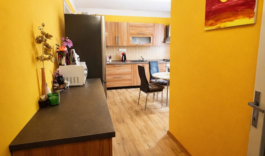 Prodej domu 160 m² s pozemkem 286 m², Hrob – náhled fotky 8