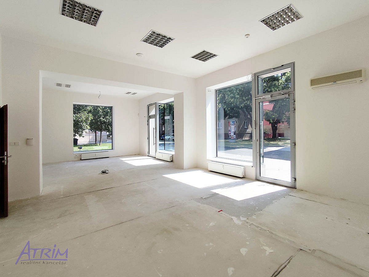 Pronájem obchodních prostor 104 m² – fotografie 3