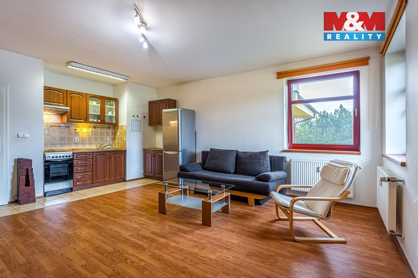 Pronájem bytu 1+kk 38 m² — photo 2