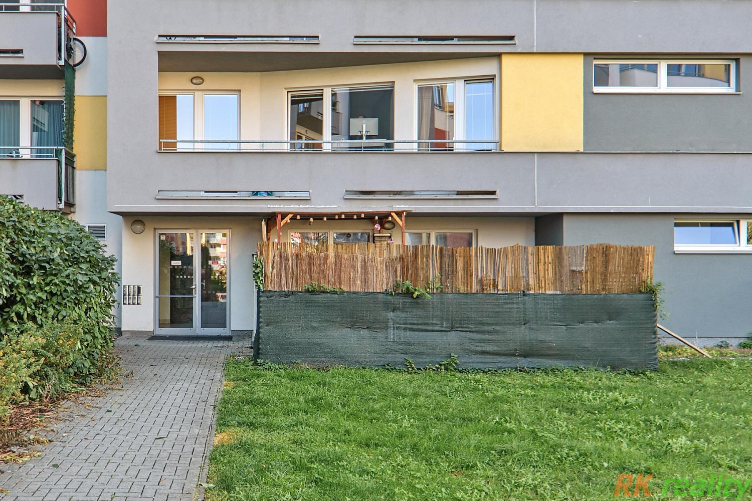 Prodej bytu 1+kk 67 m² – fotografie 3