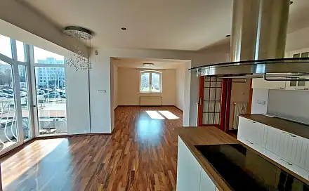 Pronájem bytu 3+kk 86 m²