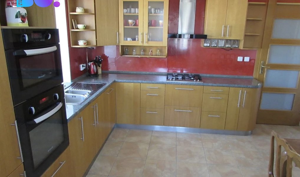 Prodej ubytovacího objektu 360 m², Lednice – náhled fotky 6