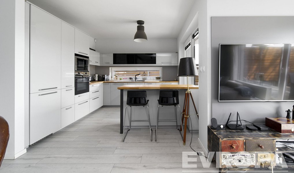 Prodej domu 130 m² s pozemkem 278 m², Plzeň – náhled fotky 5