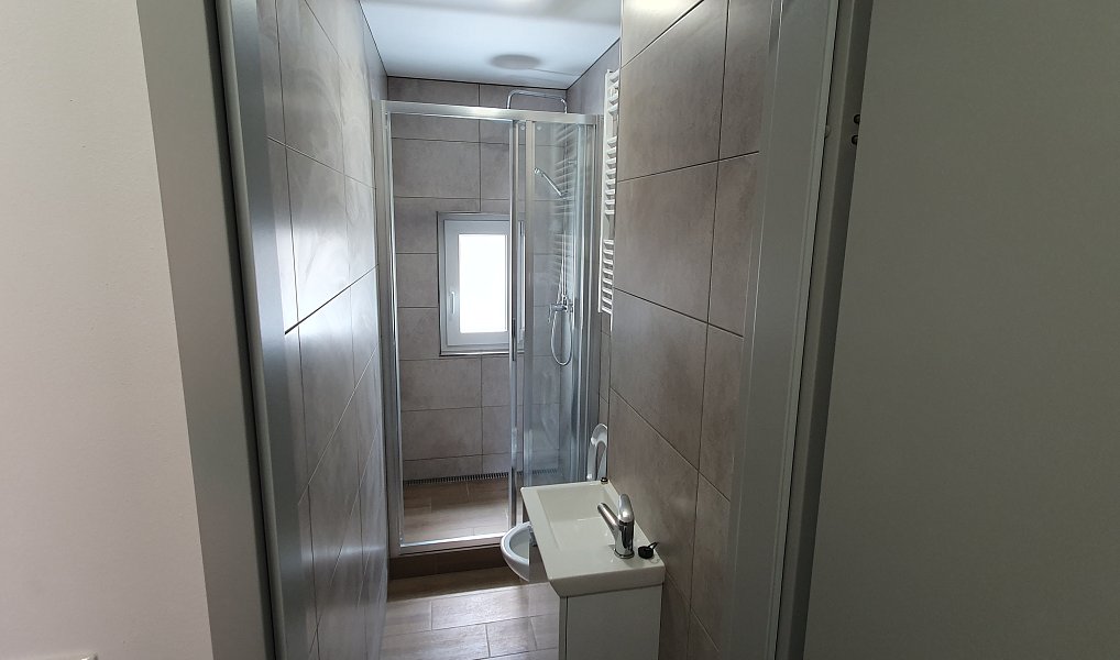 Pronájem domu 150 m², Zabrušany – náhled fotky 25