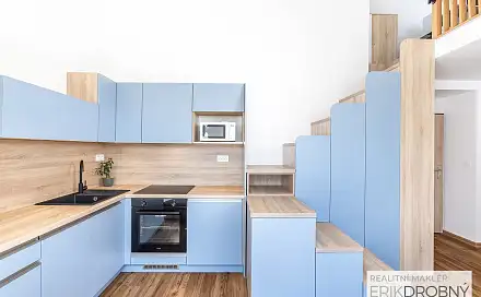 Pronájem bytu 2+kk 49 m², Benešovo náměstí, Pardubice - Zelené Předměstí