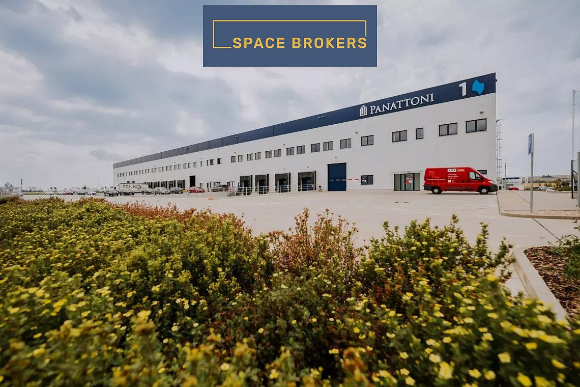 Pronájem skladovacích prostor 4 084 m² – fotografie 2