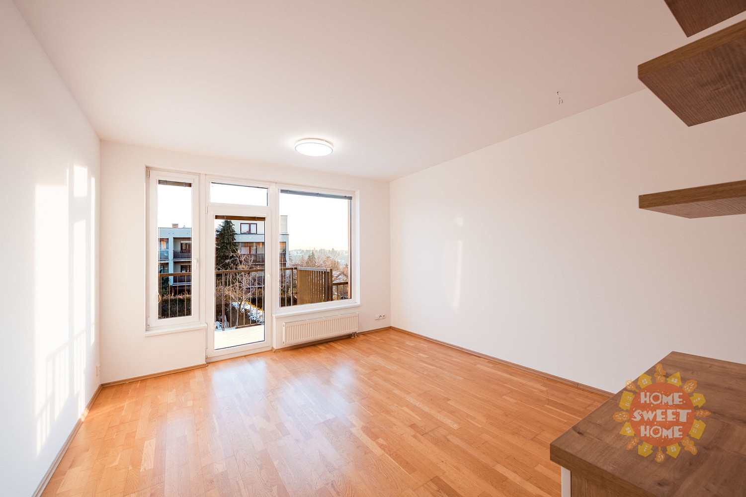 Pronájem bytu 2+kk 50 m² – pohled 2