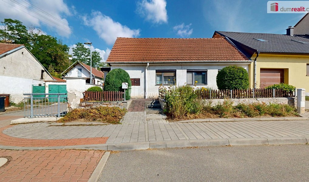 Prodej domu 150 m² s pozemkem 322 m², Dolní Kounice – náhled fotky 3