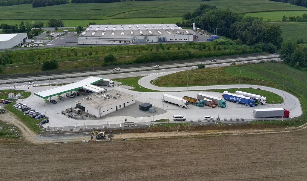 Prodej komerčního objektu (jiného typu) 470 m², Frýdek-Místek – náhled fotky 3