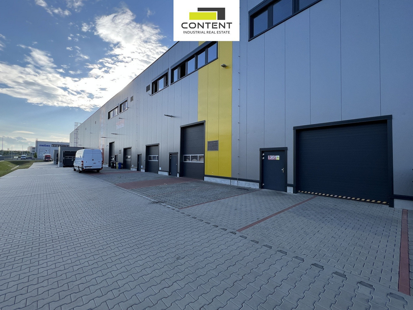 Commercial property, 1100 m²