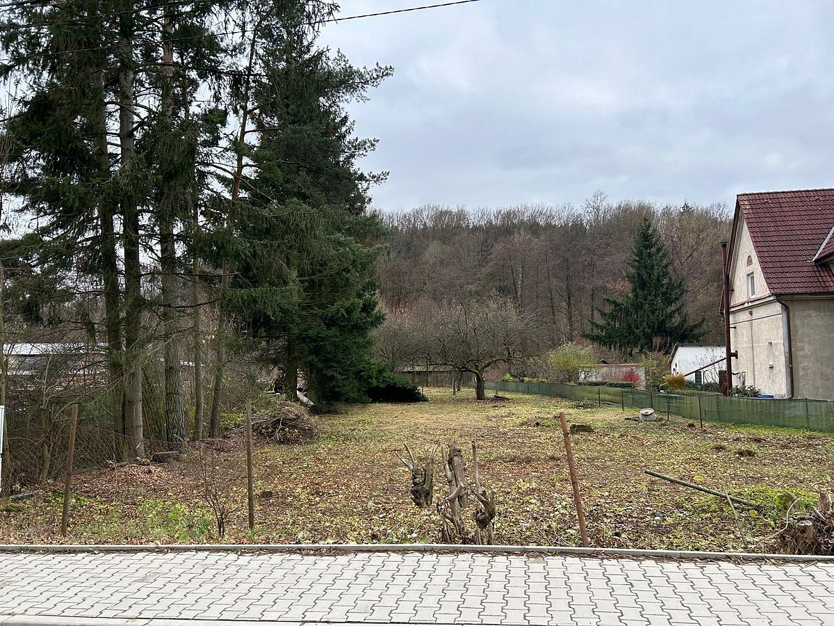 Prodej stavebního pozemku 1 583 m²