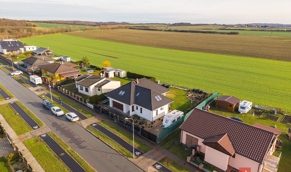 Prodej domu 240 m² s pozemkem 812 m², Žiželice – náhled fotky 6
