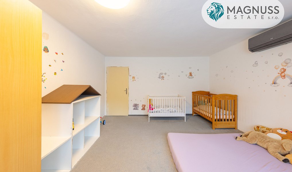 Prodej domu 297 m² s pozemkem 2 112 m², Hranice – náhled fotky 11