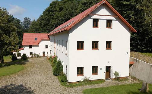 Prodej domu 1 917 m² s pozemkem 7 249 m², Benešov nad Černou, okres Český Krumlov
