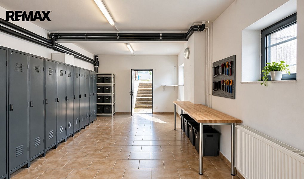 Pronájem kanceláře 314 m², Kladno – náhled fotky 10