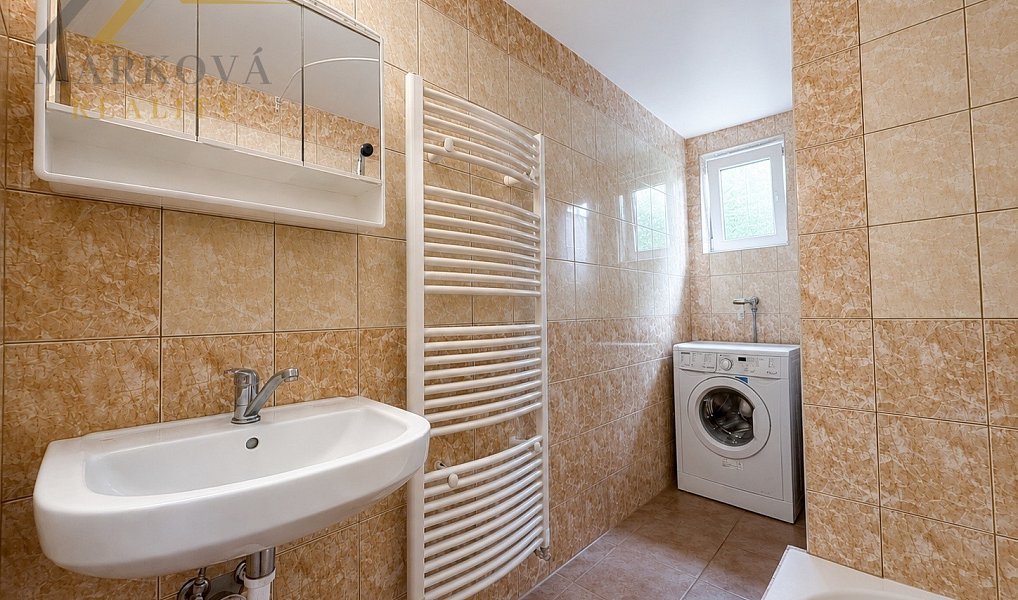 Prodej domu 219 m² s pozemkem 4 179 m², Bujanov – náhled fotky 10