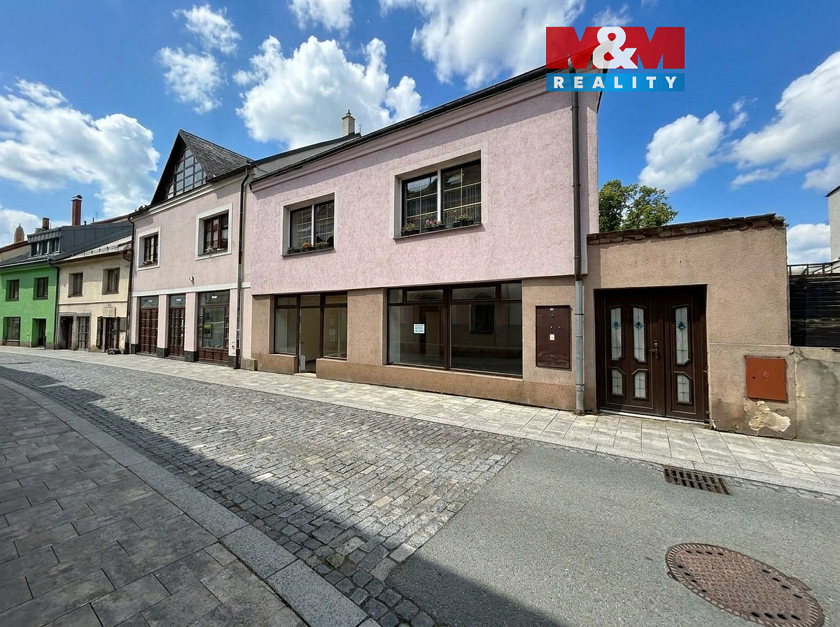 Pronájem obchodních prostor 70 m²