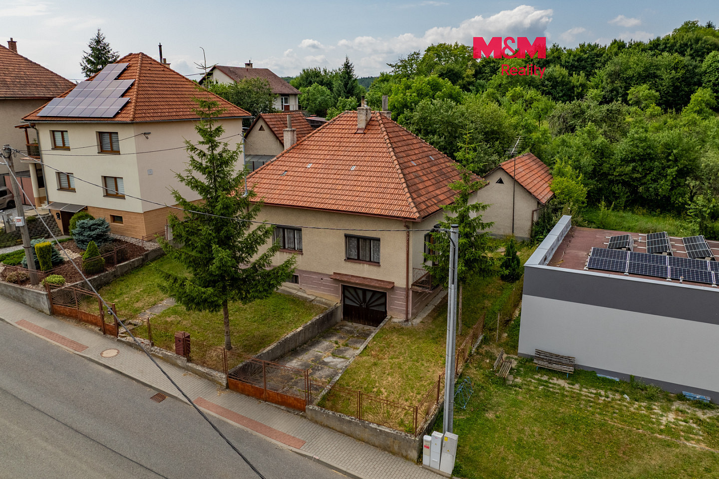 Prodej domu 100 m² s pozemkem 1 420 m²