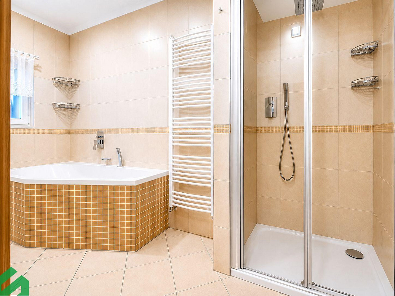 Pronájem bytu 3+kk 88 m² – fotografie 3