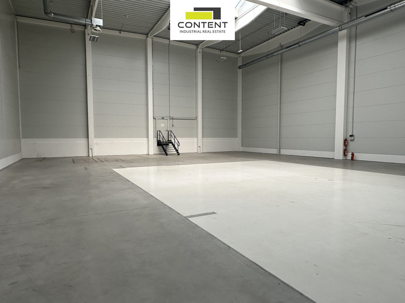 Pronájem skladovacích prostor 824 m²