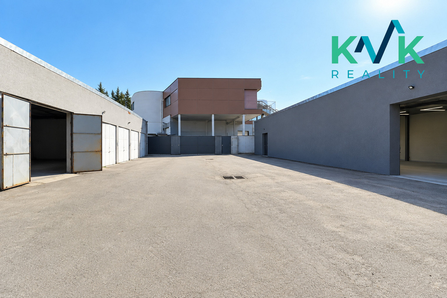 Pronájem skladovacích prostor 450 m²