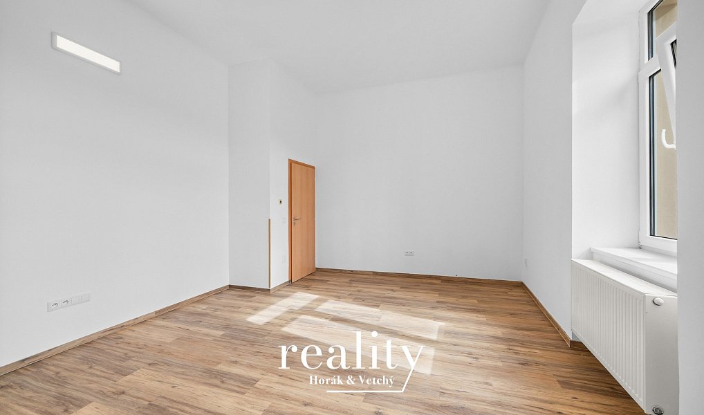 Pronájem bytu 2+1 76 m², Jihlava – náhled fotky 11