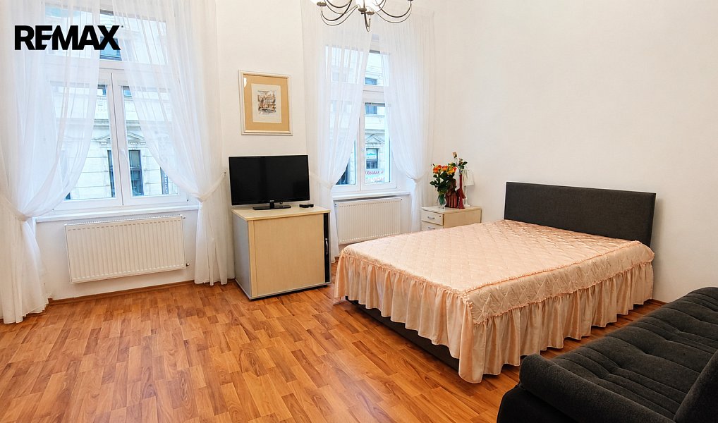 Pronájem bytu 2+1 62 m², Karlovy Vary – náhled fotky 4