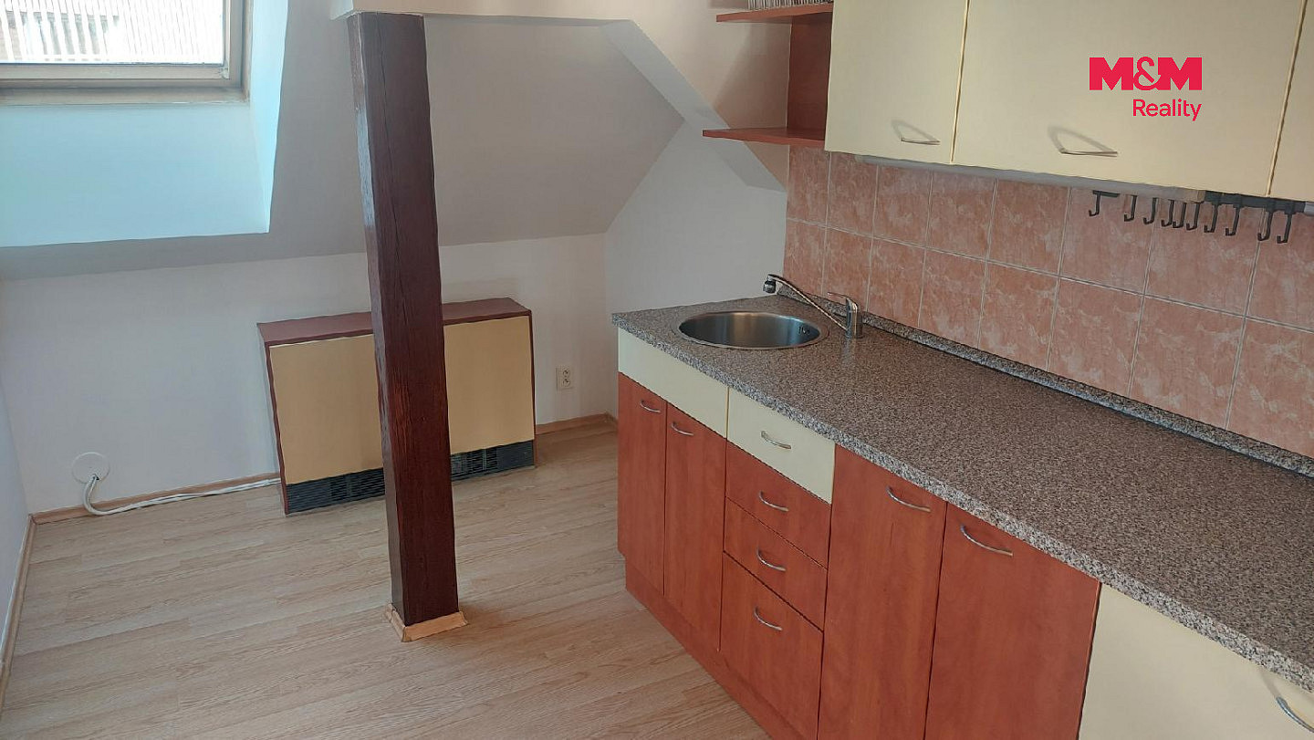 Pronájem bytu 3+1 80 m² — photo 3