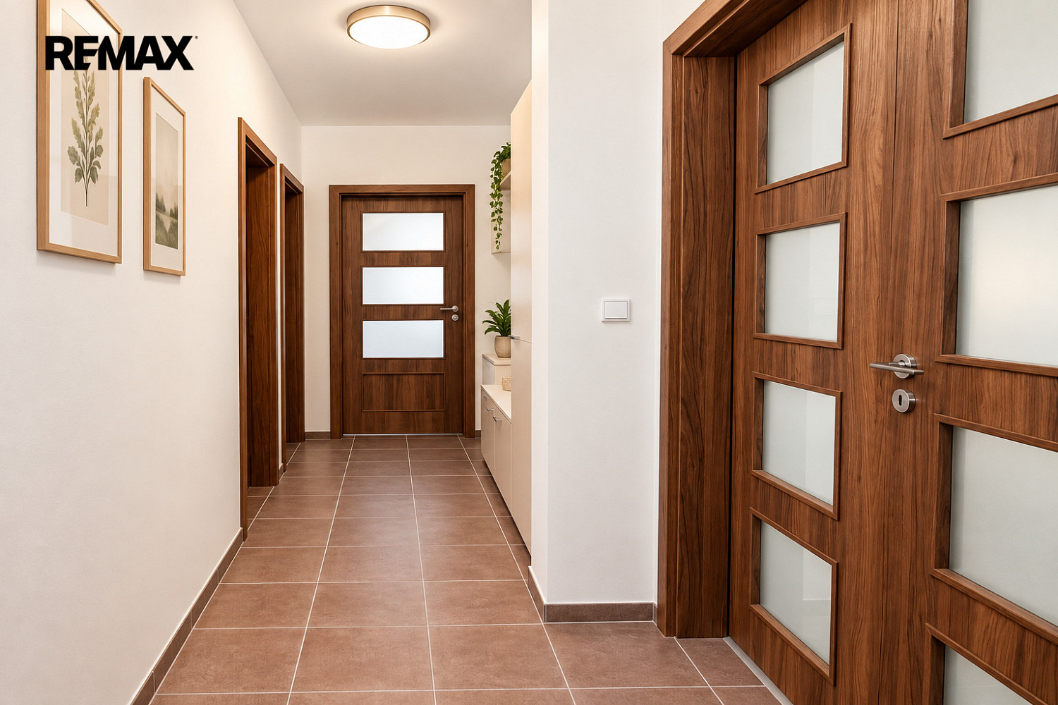 Pronájem bytu 3+kk 74 m² – fotografie 3