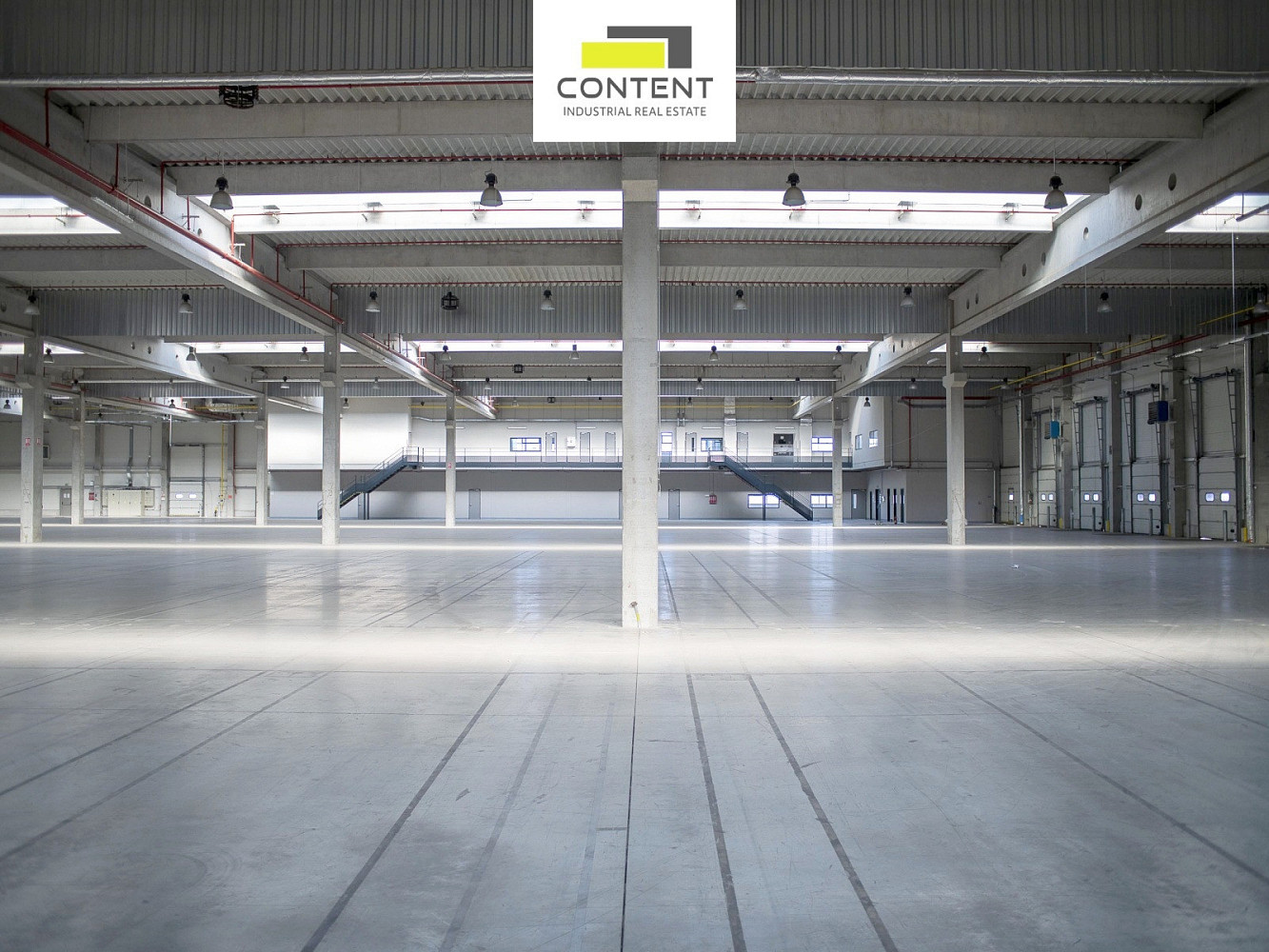 Pronájem skladovacích prostor 2 332 m² — photo 4